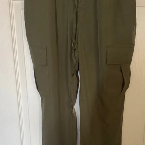 Love Tree Olive Green Cargo Joggers - Picture 3 of 4